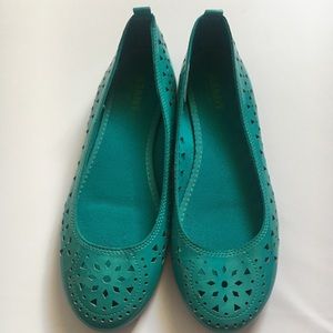 TEAL OLD NAVY FLATS
